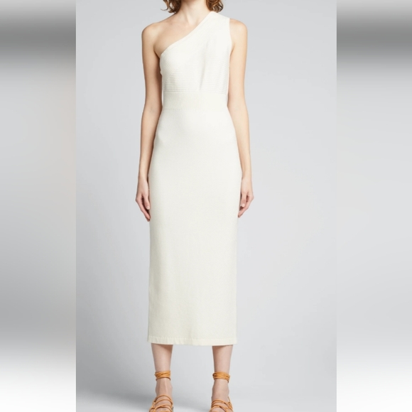 Dress - Picture 1 of 4